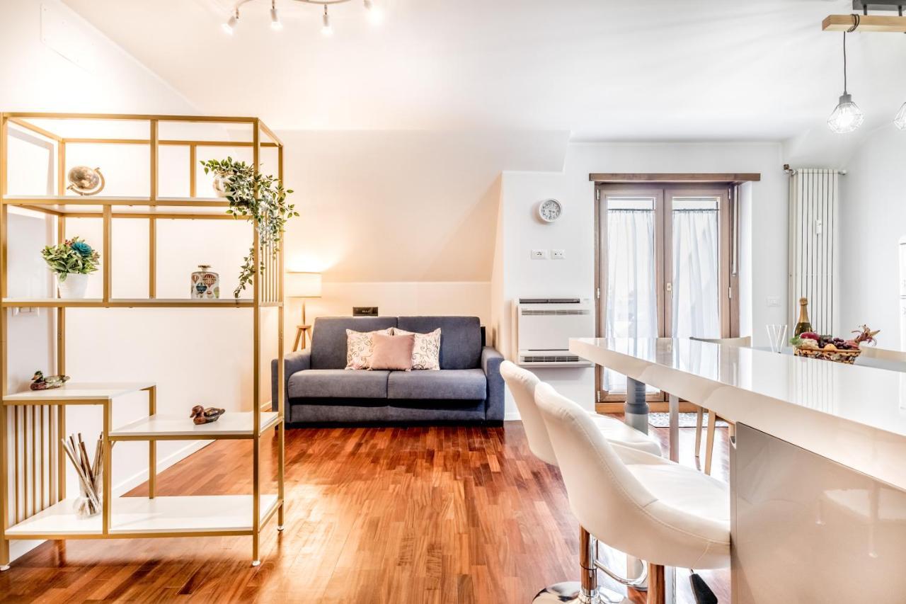 Bbhome Penthouse Bright And Elegant Metro Conca D'Oro روما المظهر الخارجي الصورة