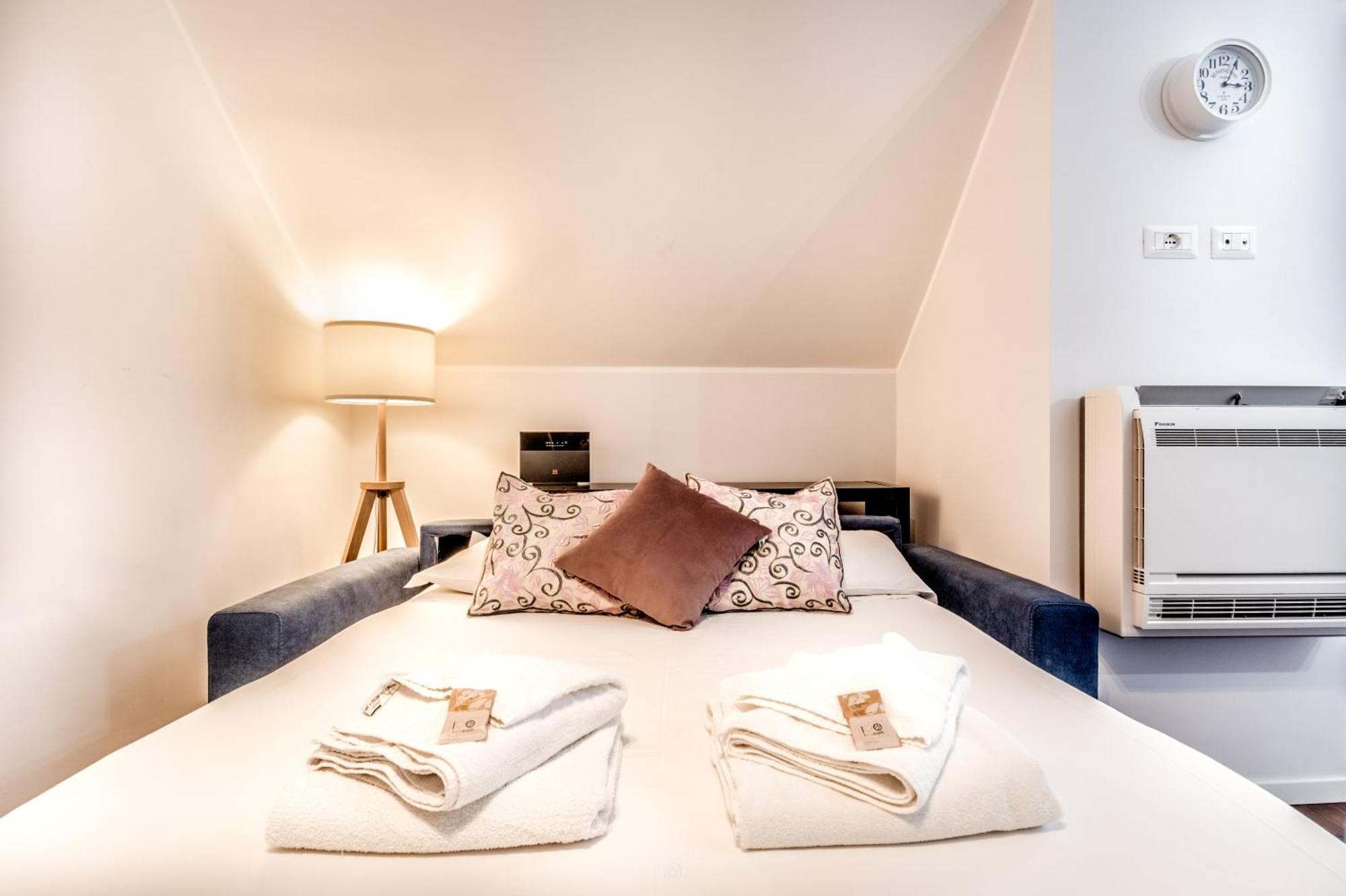 Bbhome Penthouse Bright And Elegant Metro Conca D'Oro روما المظهر الخارجي الصورة